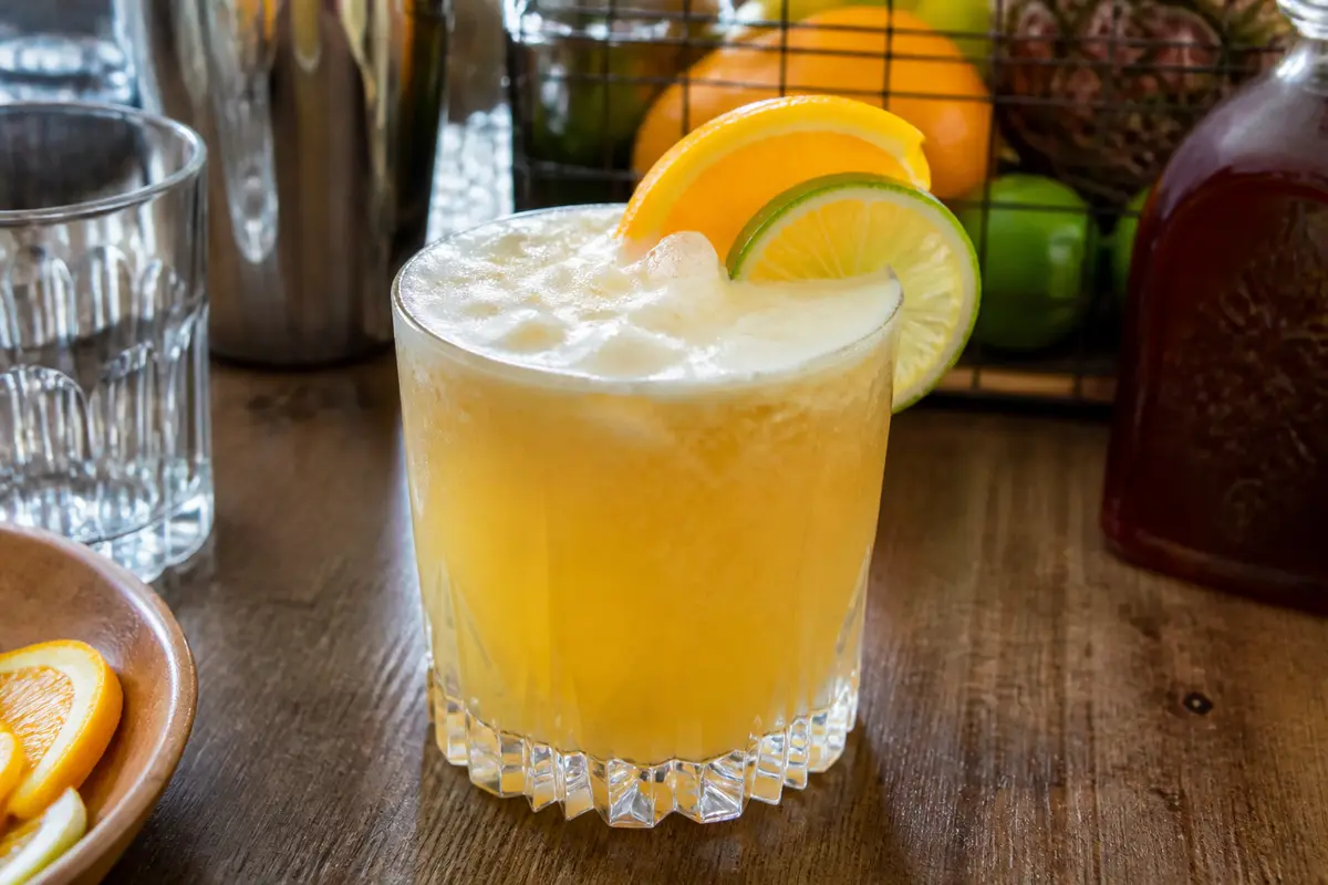 Cocktail Madeleine : Recette festive à l’Amaretto et Cointreau